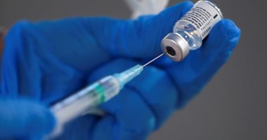 وزارة التجارة: حظر دخول العاملين غير المتلقين للقاح فيروس كورونا لمقار العمل