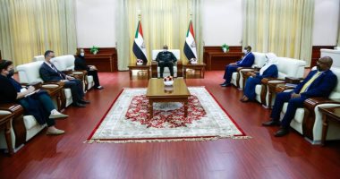 رئيس مجلس السيادة السودانى: سنطلق سراح أى معتقل لا تثبت عليه تهمة جنائية