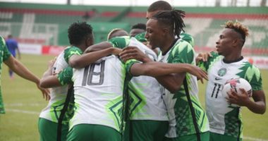 منتخب نيجيريا يتأهل للدور الفاصل فى تصفيات كأس العالم بتعادل ضد الرأس الأخضر