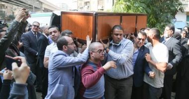 برلمانيون وسياسيون فى تشييع جنازة النائب أحمد زيدان إلى مثواه الأخير