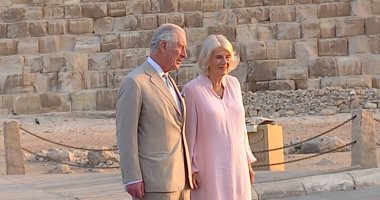 تليجراف: الأمير تشارلز شاهد براعة الإنسان التى تتحدى الخيال عند الأهرامات