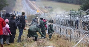 وزير الدفاع البولندى: نسعى لتوثيق العلاقات مع أوكرانيا وسط أزمة المهاجرين 