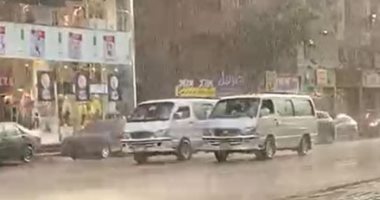 سقوط أمطار رعدية غزيرة على منطقتي الهرم وفيصل.. فيديو