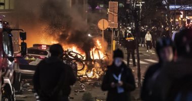 جارديان: أعمال شغب فى روتردام بعد مظاهرات رافضة لقيود على غير المطعمين