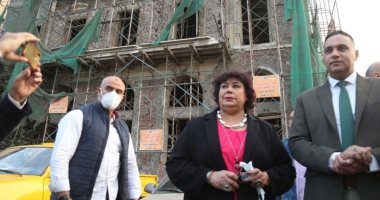 وزيرة الثقافة ومحافظ الدقهلية يتفقدان أعمال ترميم مبنى أوبرا المنصورة