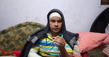 65 غرزة.. نجار يتهم بلطجية بالاعتداء عليه لدفاعه عن ابنة شقيقه بالمحلة.. صور 