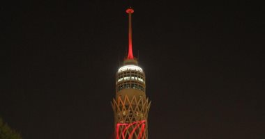 إضاءة برج القاهرة بألوان الشريط الأحمر في اليوم العالمى للإيدز