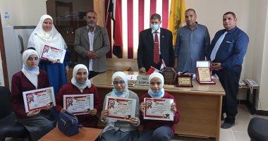 تكريم 6 طالبات من بئر العبد بشمال سيناء لتميزهن فى أنشطة تعليمية