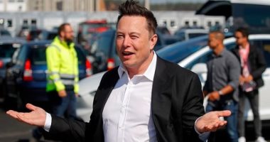 إيلون ماسك يسلم أول سيارة Giga Berlin Tesla اليوم .. التفاصيل