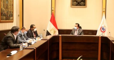 الصحة: مصر تتسلم 3 ملايين و900 ألف جرعة أسترازينيكا بنهاية ديسمبر الجارى