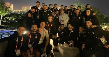 الابتسامة والتفاؤل يسيطران على لاعبى المنتخب قبل مواجهة الجزائر بكأس العرب
