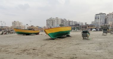 عزوف الصيادين فى بورسعيد بسبب عدم استقرار حالة الطقس بالبحر.. فيديو وصور
