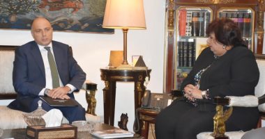وزيرة الثقافة تستقبل وزير ثقافة أذربيجان لبحث سبل تعزيز التعاون الثقافى