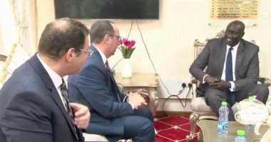 سفير مصر فى جوبا يبحث مع وزير خارجية جنوب السودان تعزيز التعاون المشترك