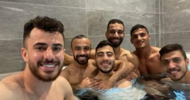 شاهد.. تدريبات استشفاء للاعبى المنتخب بحمام السباحة استعدادا لمواجهة تونس