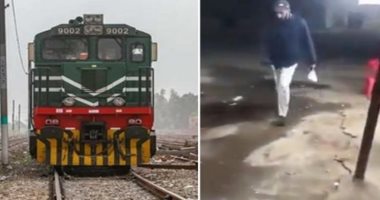سائق قطار باكستانى يوقف رحلته لشراء اللبن.. اعرف حصله إيه "فيديو"