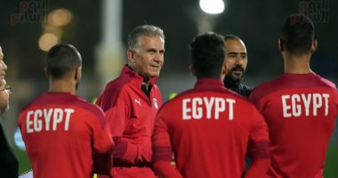 شاهد اجتماع كيروش مع نجوم منتخب مصر للحديث عن مباراة الأردن 
