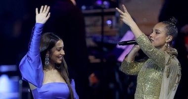 بلقيس تقدم دويتو غنائيا مع أليشيا كيز في دبي بحفلهما الأخير.. صور 