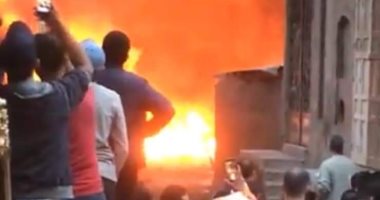 إخماد حريق مخزن إسفنج في دمياط بعد الاستعانة بفرق إطفاء من بورسعيد