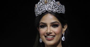 تتويج الهندية "هارناز ساندو" بلقب ملكة جمال الكون لعام 2021