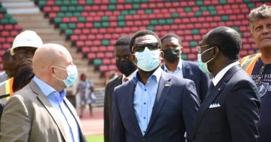 كاف يتفقد استعدادات الكاميرون لاستضافة أمم إفريقيا ويؤكد: البطولة بموعدها "صور"