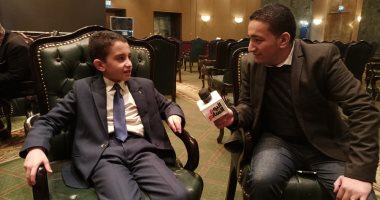 الطفل أحمد تامر المكرم من الرئيس باحتفالية "قادرون باختلاف" يحصد المركز الثانى بالمسابقة العالمية للقرآن