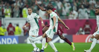بلعمري يسجل هدف التقدم لمنتخب الجزائر ضد قطر فى كأس العرب 2021