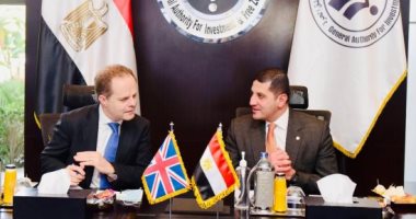 رئيس هيئة الاستثمار يبحث مع سفير بريطانيا بالقاهرة تعزيز العلاقات الاستثمارية