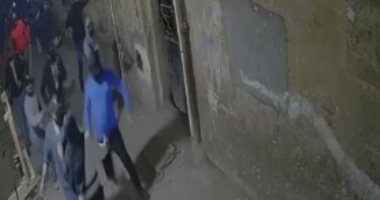 فيديو صادم لسحل شاب بالأسلحة البيضاء في الشارع ببولاق والضحية يكشف الكواليس