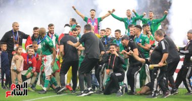 مراسم تتويج منتخب الجزائر ونجومه بلقب كأس العرب