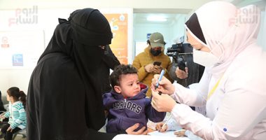 الصحة تعلن انطلاق الحملة القومية للتطعيم ضد شلل الأطفال من حى الأسمرات 