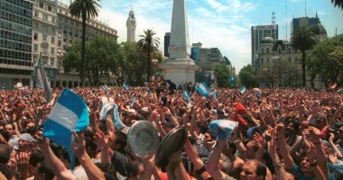 الأرجنتيون يحيون ذكرى ديسمبر 2001.. أكبر احتجاجات غاضبة أدت لمقتل 40 شخصا "صور"