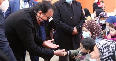 انطلاق الحملة القومية للتطعيم ضد شلل الأطفال من حى الأسمرات