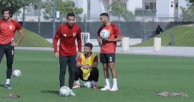 تدريبات لاعبى الأهلى على الكرات الثابتة استعدادا لمواجهة الرجاء المغربى.. فيديو