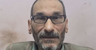 حكاية عم على.. بيمشى على ايده بقاله (60) سنة وبيكلم ربنا يوميا.. فيديو