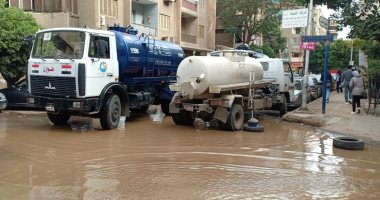 إصلاح كسر ماسورة مياه بشارع الأنصار بالدقى وإعادة الخدمة للمناطق المتأثرة