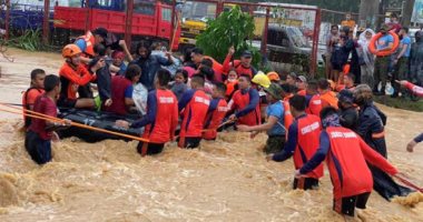 إعصار أوديت يضرب الفلبين ورجال الإنقاذ يبحثون عن المفقودين