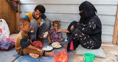 "الأغذية العالمى" يحذر من نقص المساعدات للوصول إلى 13 مليون شخص فى اليمن