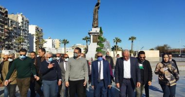 وزير السياحة يبحث الخطوات التنفيذية لإعادة بناء المتحف القومي في بورسعيد.. صور