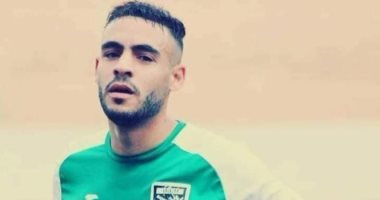 وفاة اللاعب الجزائرى سفيان لوكار إثر تعرضه لأزمة قلبية فى الملعب.. فيديو