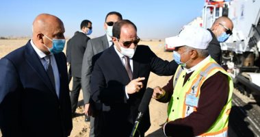 الرئيس السيسي يصل قرية المراشدة بقنا لتفقد التطوير ضمن مبادرة "حياة كريمة"
