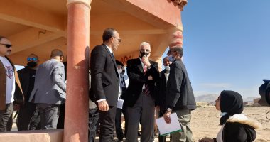 محافظ جنوب سيناء يتفقد مشروعات خدمية لافتتاحها فى العيد القومى.. صور