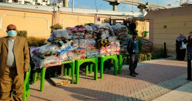 محافظة القاهرة توزع مستلزمات الشتاء على الأسر الأكثر احتياجا