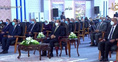الرئيس السيسى يشهد عرض فيلم تسجيلى حول مشروعات الدولة فى الصعيد