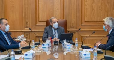 وزير الإنتاج الحربى يبحث تعزيز التعاون المشترك مع  "رئيس شركة IPIC"