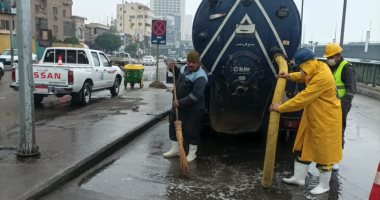 عربات شركات المياه تسحب الأمطار من المحافظات والعاصمة