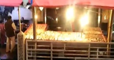 فيديو هيدفيك فى عز البرد .. إقبال كبير على  سوق السمك فى دمياط