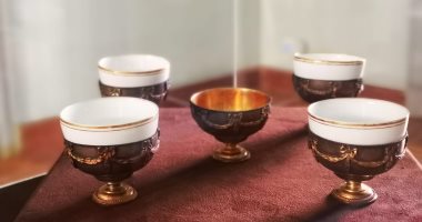 "قهوتك ملكية" يعرض جزءا من "طقم للقهوة" من مقتنيات الملك فاروق