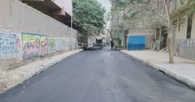 محافظة الجيزة تواصل رصف عدد من الشوارع بالحوامدية والعمرانية وحى شمال..فيديو