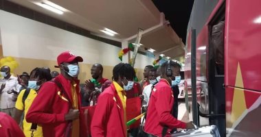 منتخب بوركينا فاسو يصل الكاميرون استعدادا لخوض أمم إفريقيا.. صور
